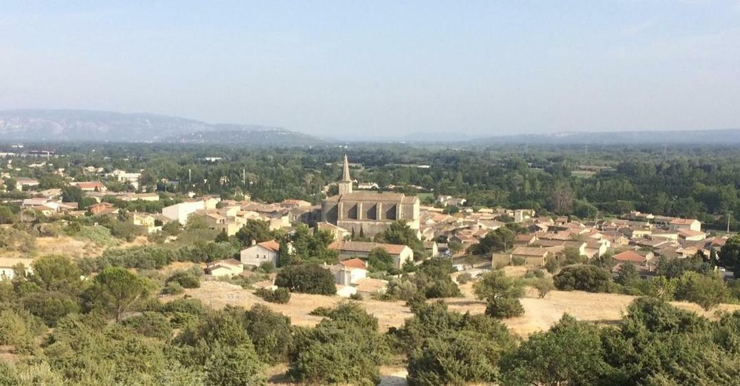 Apartamento Le calme et la tranquilité à 15 minutes d'Avignon Caumont-sur-Durance Exterior foto